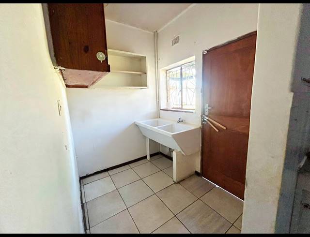 3 BEDROOM HOUSE TO LET IN VANDERBIJLPARK CW 6